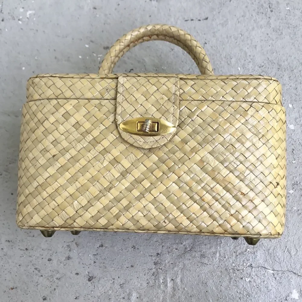 1960s woven bag  - Picture 2 of 9